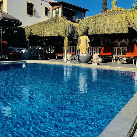 Artunc Hotel