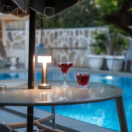 阿屯博德鲁姆酒店 3*