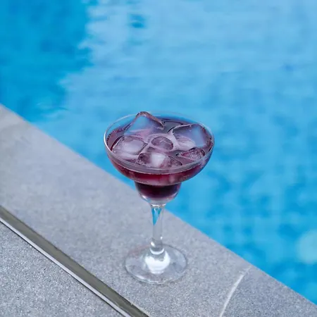 阿屯博德鲁姆酒店 3* 博德鲁姆