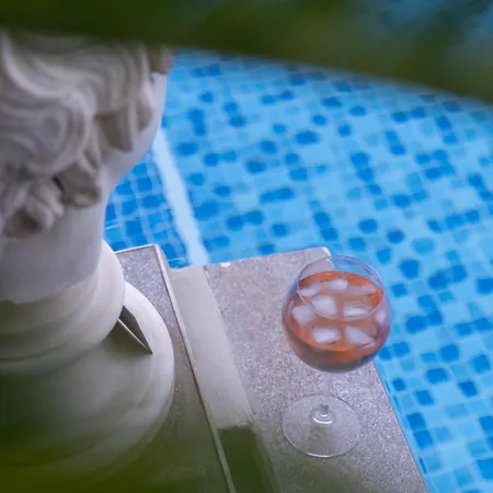 Artunc 3* Αλικαρνασσός