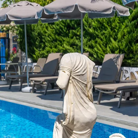 阿屯博德鲁姆酒店 3*