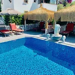 Artunc Hotel