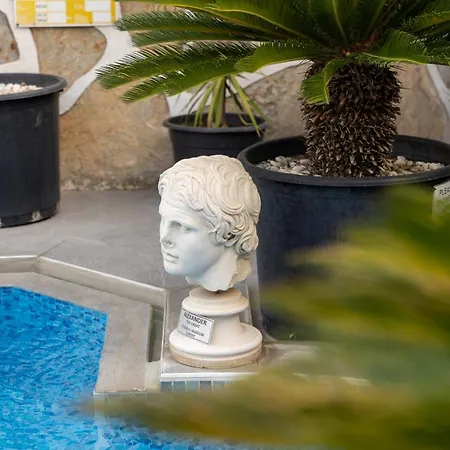 Hotel Artunc 3*