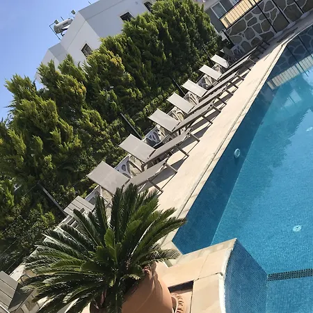 Hotel Artunc 3*